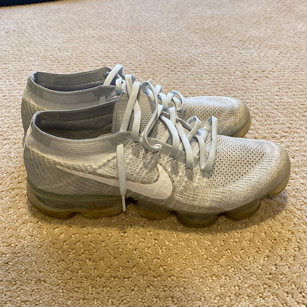 Nike vapormax size 10 popped air bubble